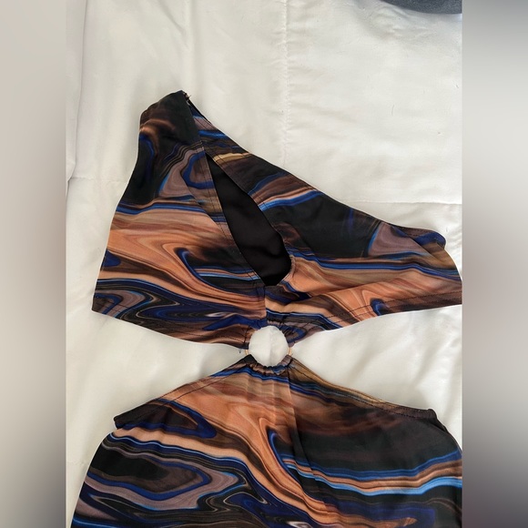 Mini ring dress - Picture 3 of 4